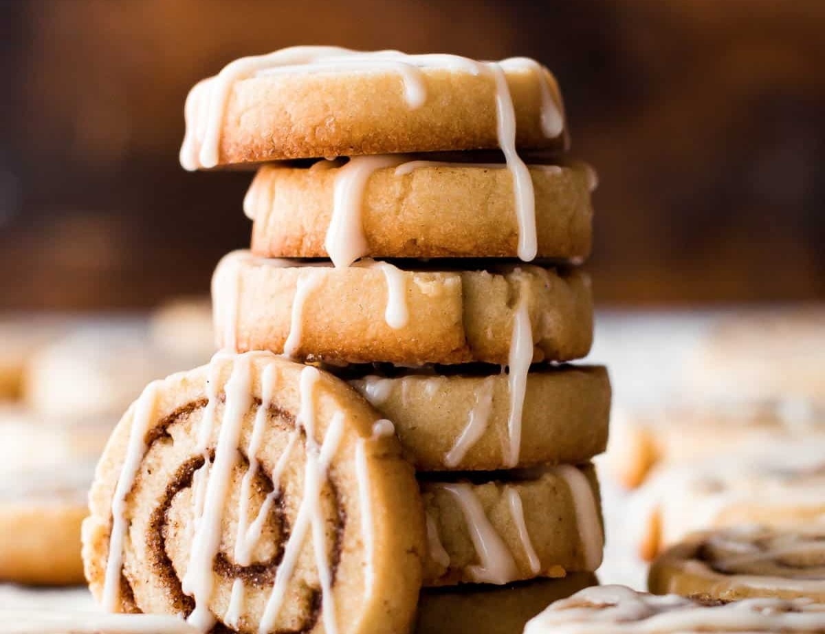 Cinnamon Roll Cookies suggested serving